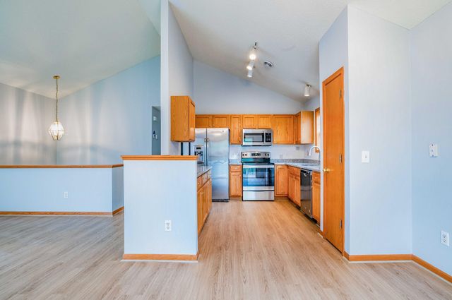 916 Parkside Boulevard, Hopkins, MN 55343