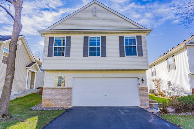 916 Parkside Boulevard, Hopkins, MN 55343