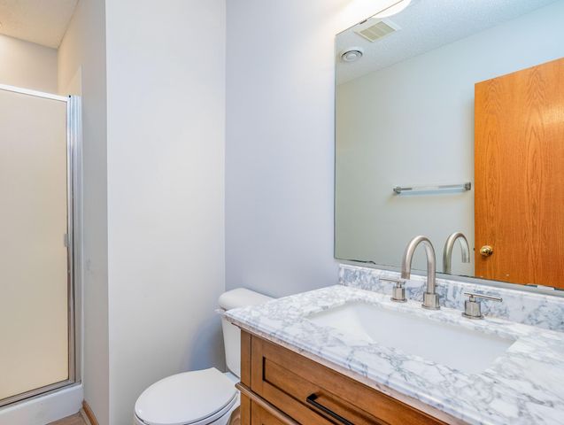 916 Parkside Boulevard, Hopkins, MN 55343