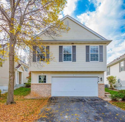 916 Parkside Boulevard, Hopkins, MN 55343