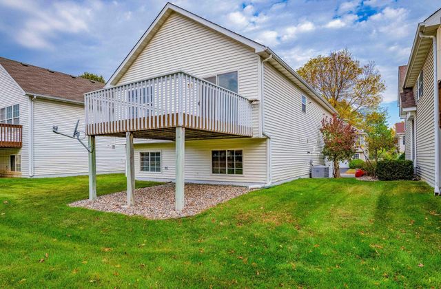 916 Parkside Boulevard, Hopkins, MN 55343