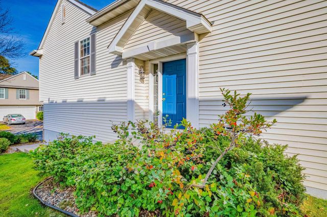 916 Parkside Boulevard, Hopkins, MN 55343