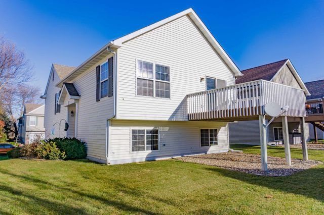 916 Parkside Boulevard, Hopkins, MN 55343