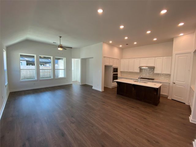 12311 Sweet Gum Drive, Mont Belvieu, TX 77523