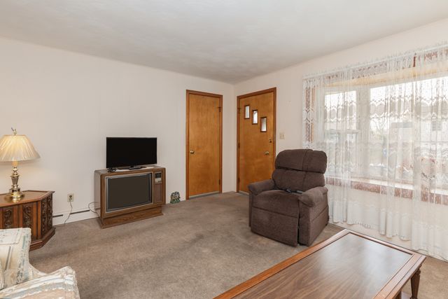 68 Valentino Drive, Waterbury, CT 06704