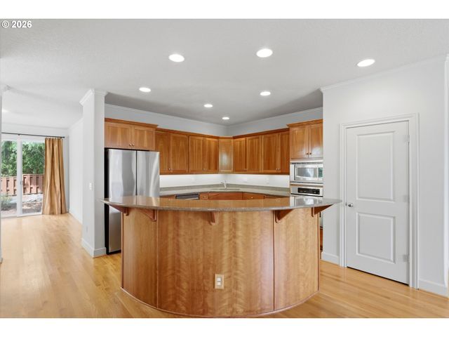 2212 LUCERNE Pl, West Linn, OR 97068