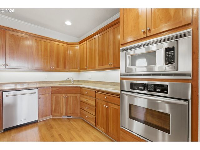 2212 LUCERNE Pl, West Linn, OR 97068