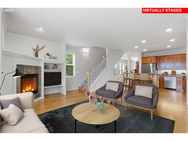 2212 LUCERNE Pl, West Linn, OR 97068