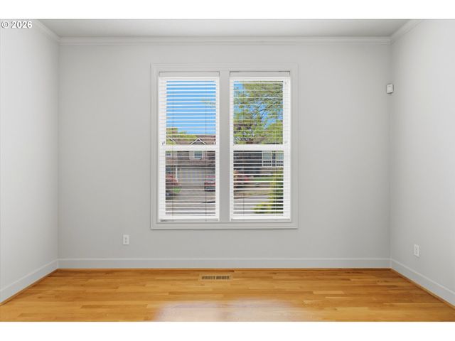 2212 LUCERNE Pl, West Linn, OR 97068