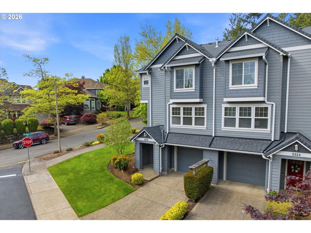 2212 LUCERNE Pl, West Linn, OR 97068