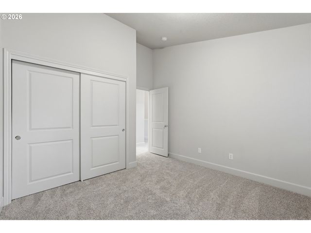 2212 LUCERNE Pl, West Linn, OR 97068