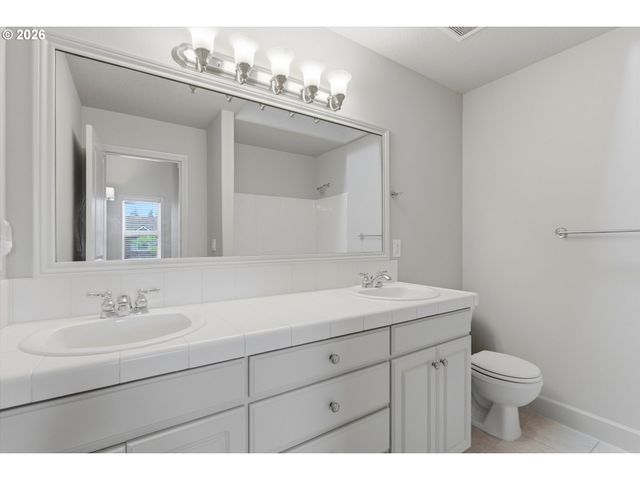 2212 LUCERNE Pl, West Linn, OR 97068