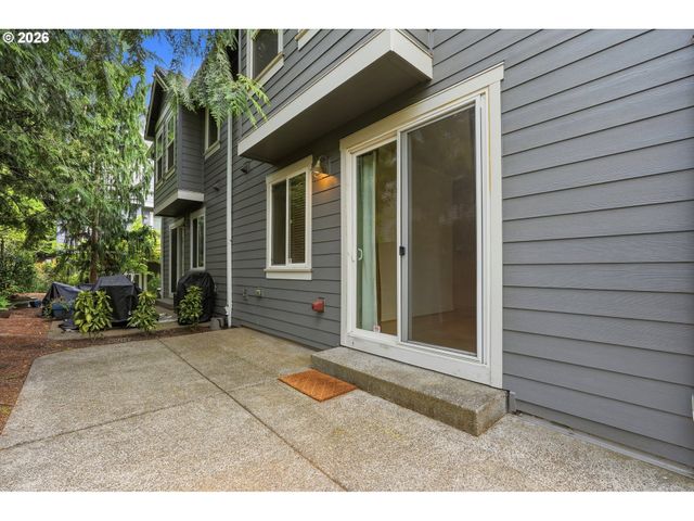 2212 LUCERNE Pl, West Linn, OR 97068
