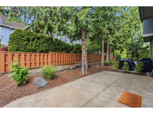 2212 LUCERNE Pl, West Linn, OR 97068