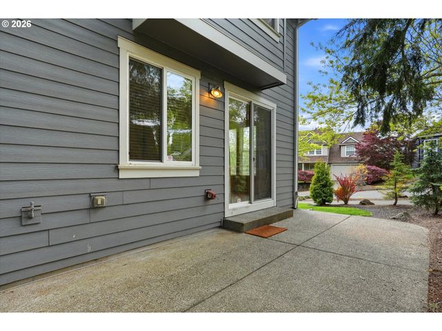 2212 LUCERNE Pl, West Linn, OR 97068