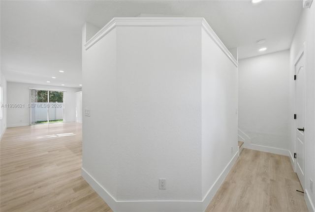 5703 NW 48th Ave, Coconut Creek, FL 33073