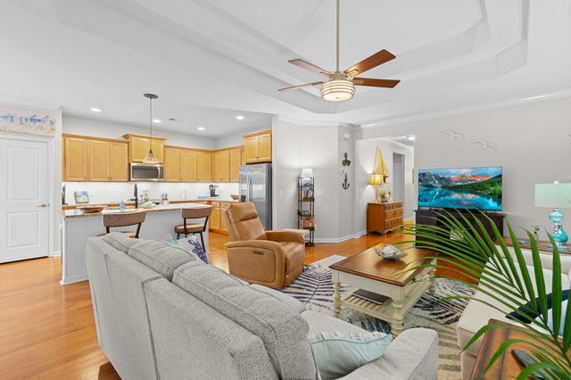 5393 Birdie Lane, Hollywood, SC 29449