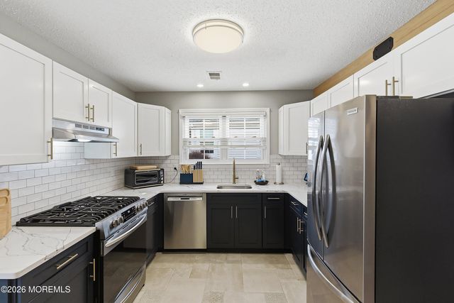 147 Pine Oak Boulevard, Barnegat, NJ 08005