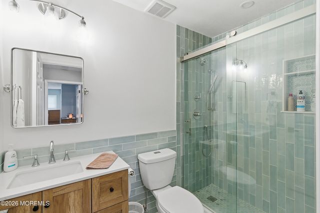 147 Pine Oak Boulevard, Barnegat, NJ 08005