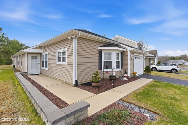 147 Pine Oak Boulevard, Barnegat, NJ 08005
