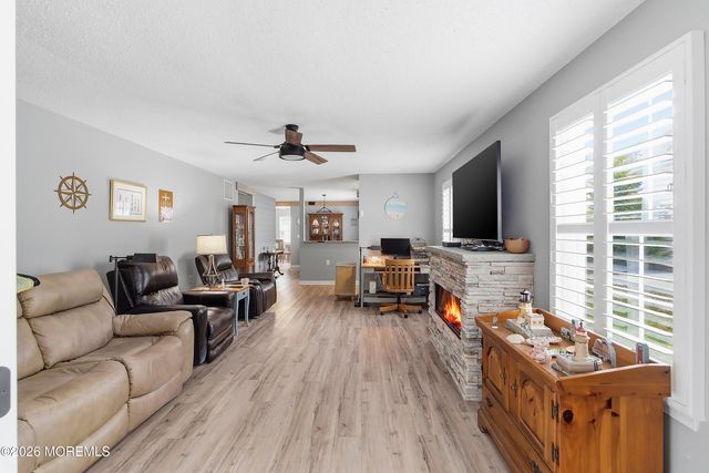 147 Pine Oak Boulevard, Barnegat, NJ 08005