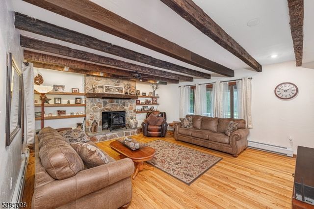 18 W Crisman Rd, Blairstown Twp., NJ 07832