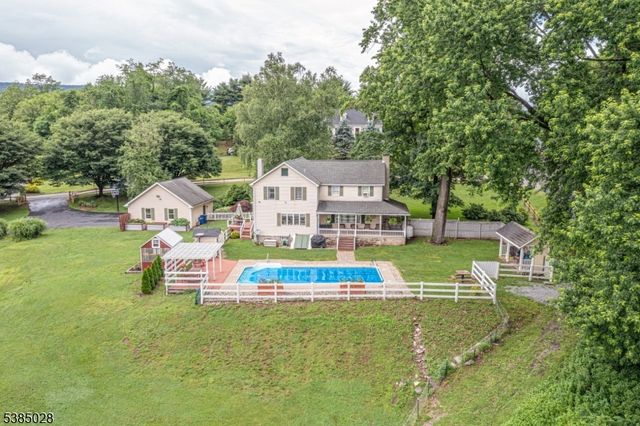 18 W Crisman Rd, Blairstown Twp., NJ 07832
