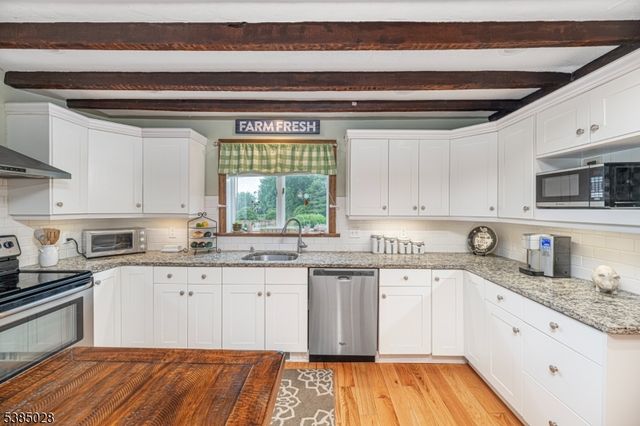 18 W Crisman Rd, Blairstown Twp., NJ 07832