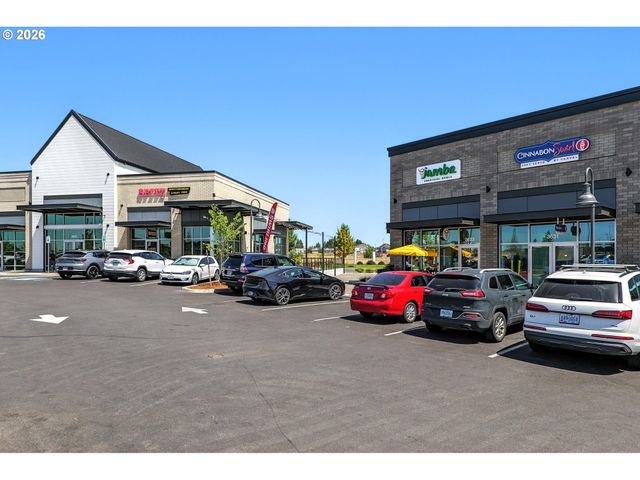 8085 Se CRESCENT Dr, Hillsboro, OR 97123