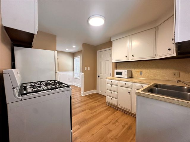 355 Church Avenue, Warwick, RI 02889