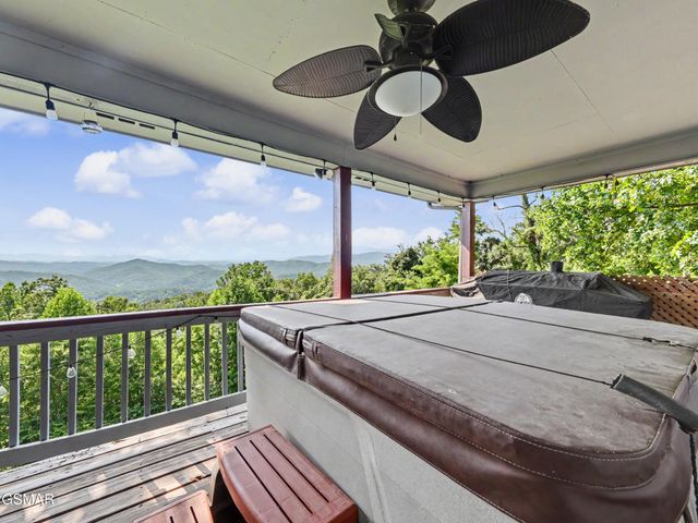 714 Shell Mountain Road, Sevierville, TN 37876