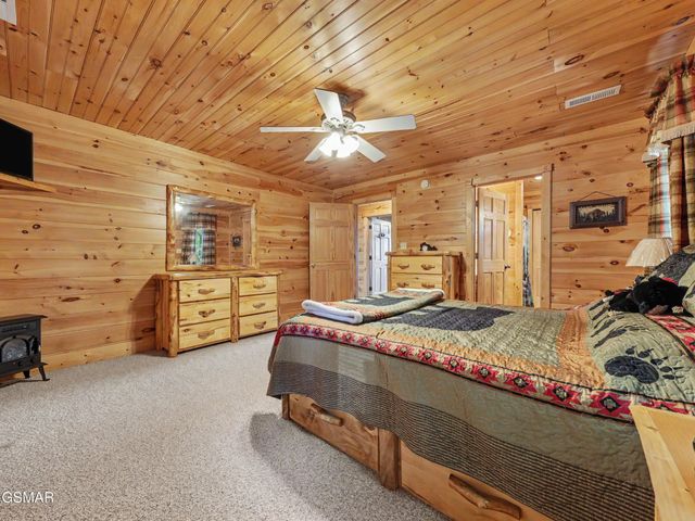 714 Shell Mountain Road, Sevierville, TN 37876