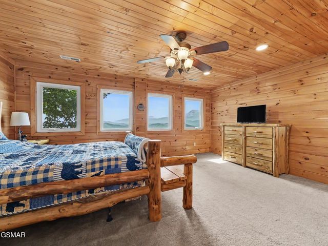 714 Shell Mountain Road, Sevierville, TN 37876