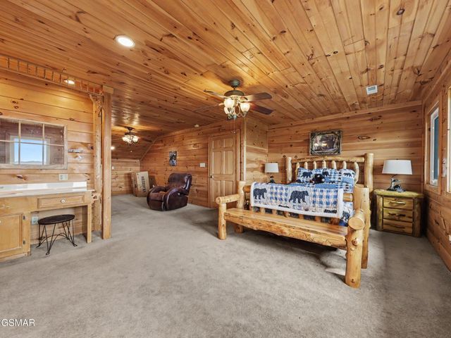 714 Shell Mountain Road, Sevierville, TN 37876