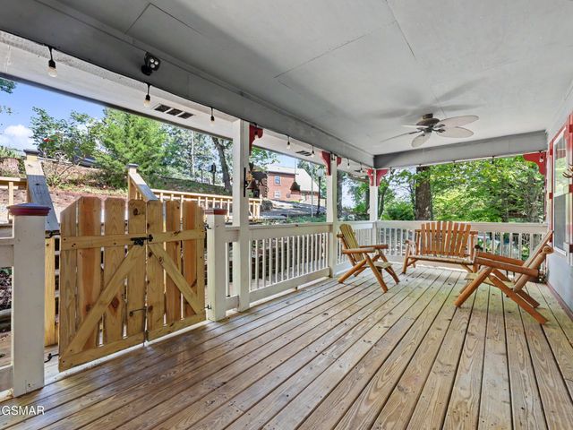 714 Shell Mountain Road, Sevierville, TN 37876