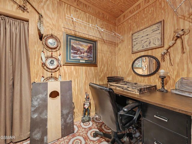 714 Shell Mountain Road, Sevierville, TN 37876