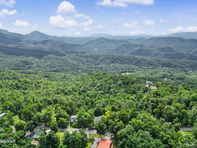 714 Shell Mountain Road, Sevierville, TN 37876
