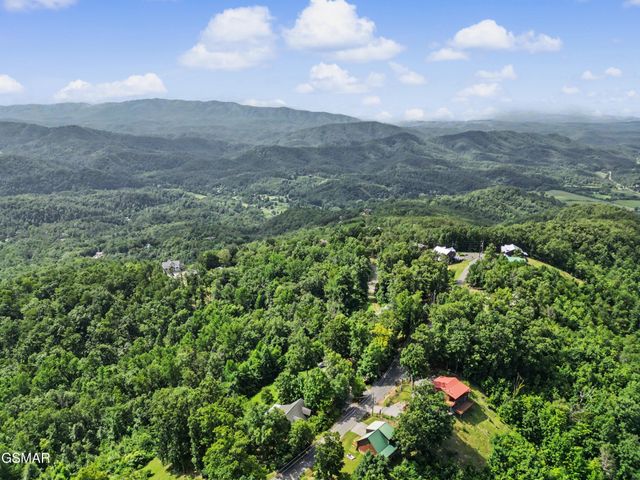 714 Shell Mountain Road, Sevierville, TN 37876
