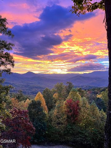 714 Shell Mountain Road, Sevierville, TN 37876