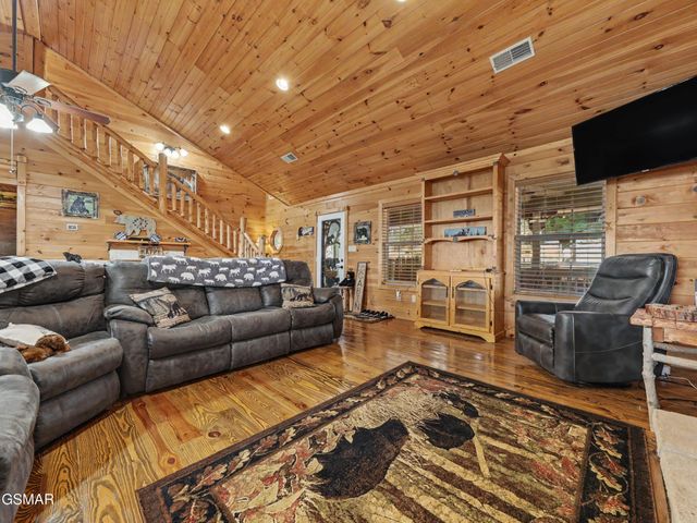 714 Shell Mountain Road, Sevierville, TN 37876