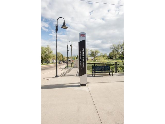 903 Wolff St, Denver, CO 80204