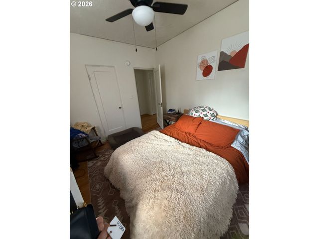 1040 N AINSWORTH St, Portland, OR 97217