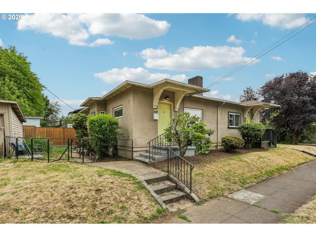 1040 N AINSWORTH St, Portland, OR 97217