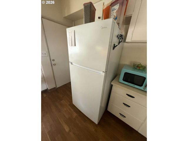 1040 N AINSWORTH St, Portland, OR 97217
