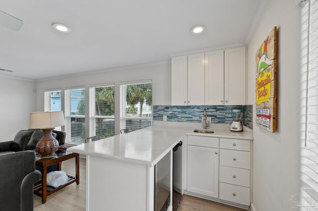 1409 Maldonado Dr, Pensacola Beach, FL 32561