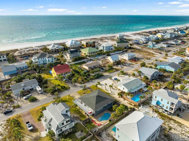 1409 Maldonado Dr, Pensacola Beach, FL 32561
