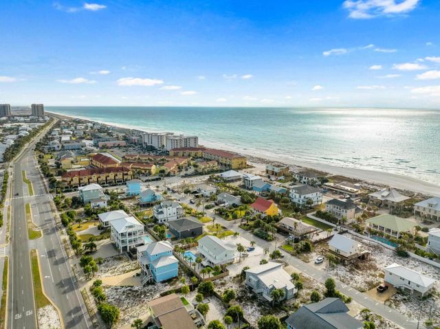 1409 Maldonado Dr, Pensacola Beach, FL 32561