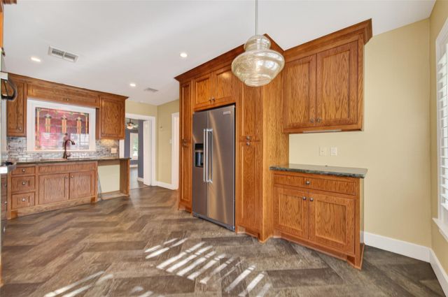 1601 Elmen Street, Houston, TX 77019