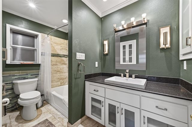1601 Elmen Street, Houston, TX 77019