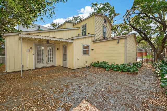 1601 Elmen Street, Houston, TX 77019